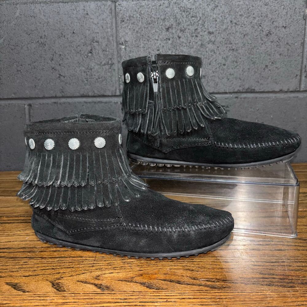 Minnetonka Fringe Ankle Boots Black Suede Moccasin Studded Size 7 Boho